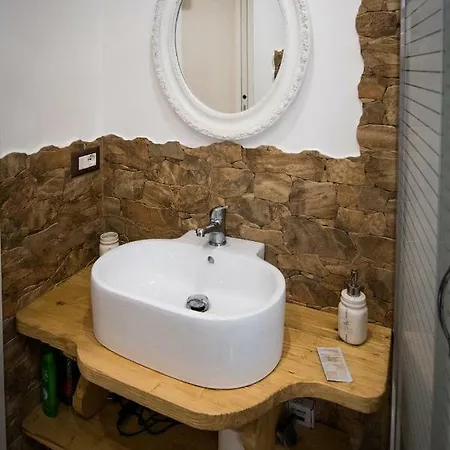 Lu Mo Mari Loft