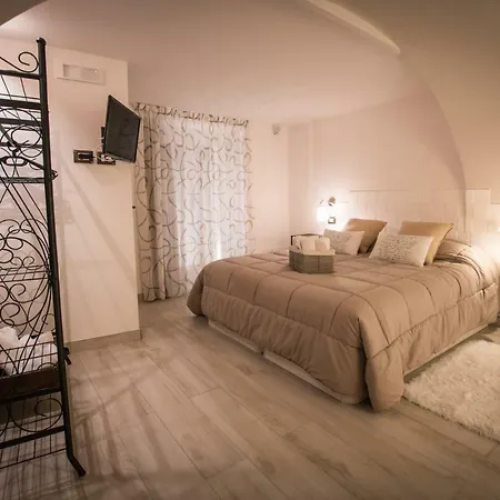 Lu Mo Mari Loft *
