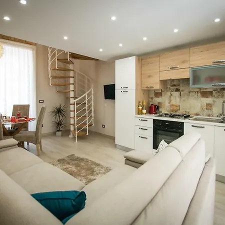 Lu Mo Mari Loft 公寓