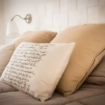 Lu Mo Mari Loft *